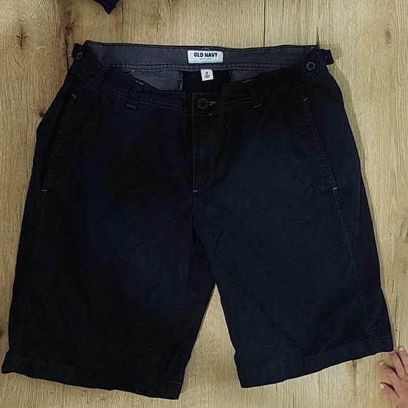 Old navy shorts - Picture 1 of 3